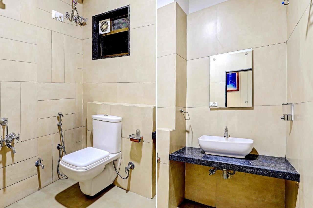 ホテルOyo 70752 Viram House Gorwa エクステリア 写真
