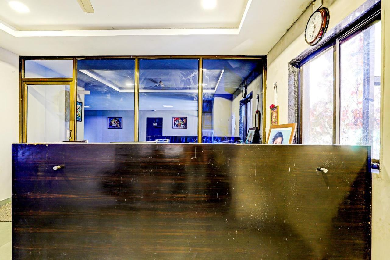 ホテルOyo 70752 Viram House Gorwa エクステリア 写真
